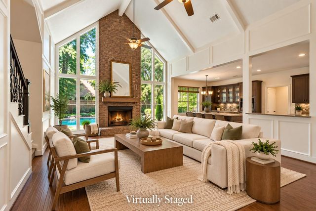 2713 N Logrun Cir — Wdlnds Village Grogans Ml 02