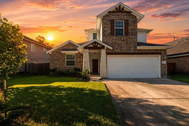2506 Bay Hill Dr — Evergreen Fairways