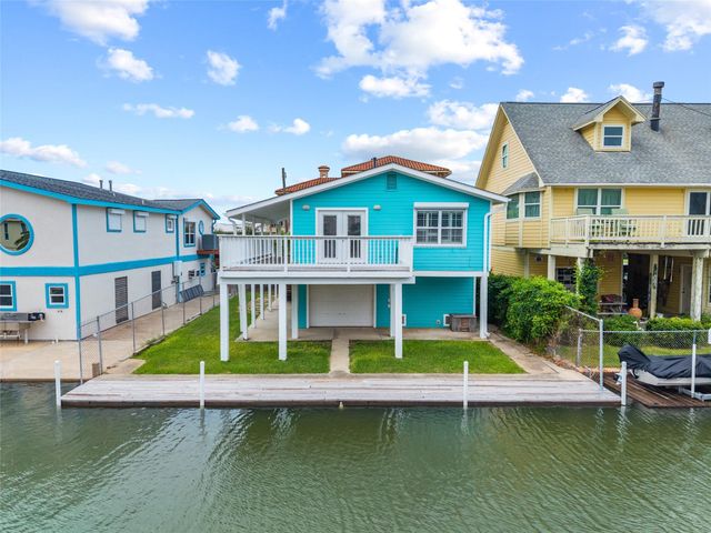 1028 Cozy Cove Ln — Cozy Cove
