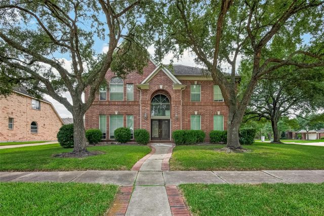 2602 Pinebend Dr — Woodbend Sec 1 At Silverlake