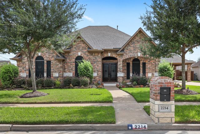 2214 W Lonesome Dove Dr — Park Place