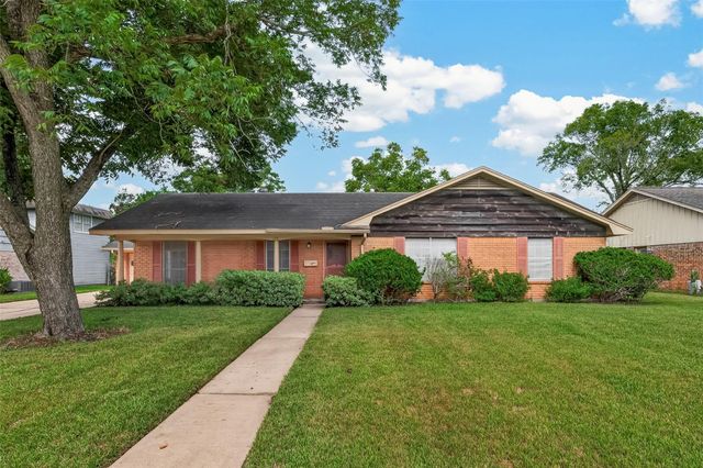 1115 Timber Ln — Lamar Estates Sec 1
