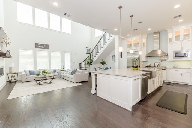 15323 Oyster Creek Ln SE — Lake Pointe Sec 4