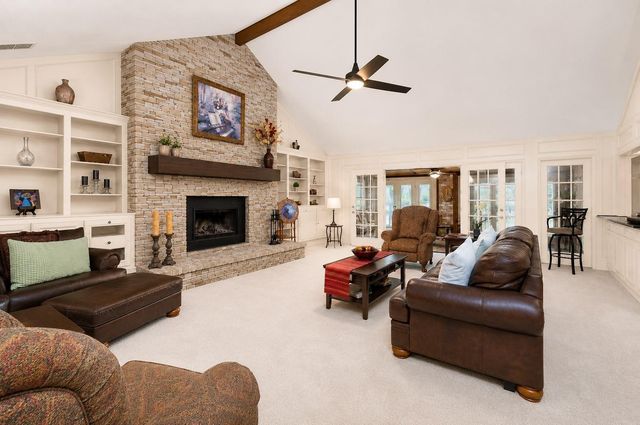 18926 Wildrose Ln — Rosewood Hill