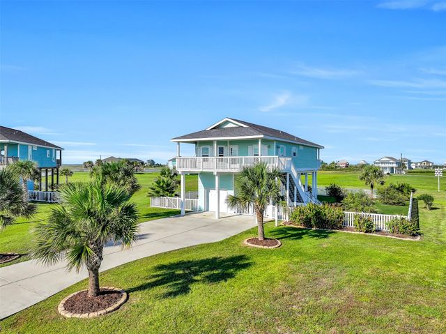3911 Warrior Ct — Indian Beach