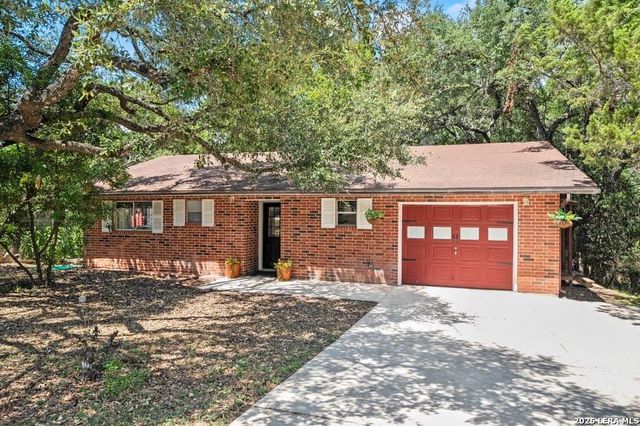 3067 LAKEVIEW DR — CANYON LAKE HILLS