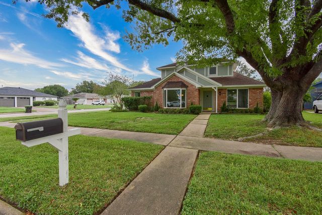 3303 Hilton Head Ct — Thunderbird North