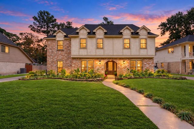 3211 Candleknoll Dr — Candlelight Hills Sec 02