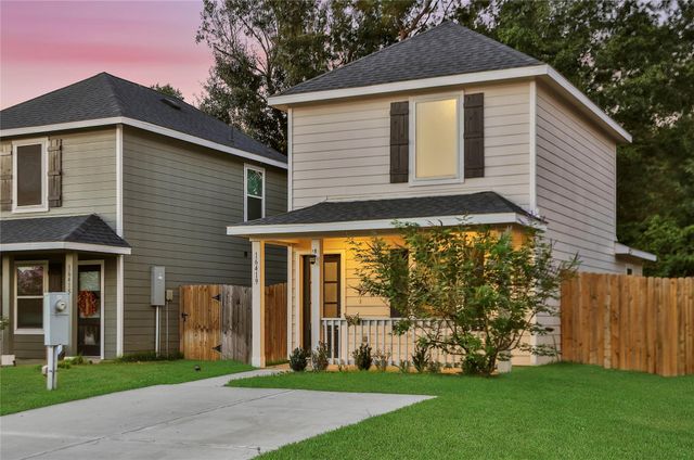 16419 Jasmine Marie Pl — Marie Village