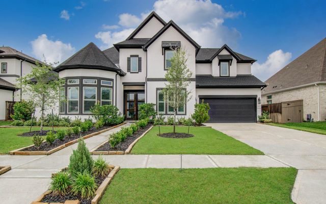 10015 Crescent Wood Dr — Sienna Sec 37