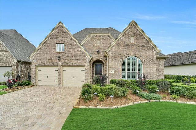 22 Cottage Glen Ln — The Pond At Cross Creek Ranch