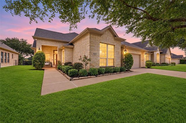 9234 E Canyon Lake Springs Dr — Towne Lake Sec 02