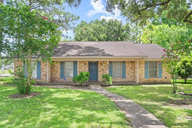 2001 Lamar Dr — Clairmont Acres