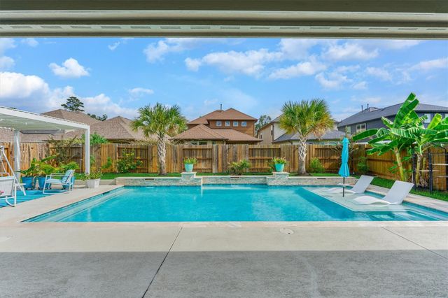 27164 Allegretto Dr — Harmony