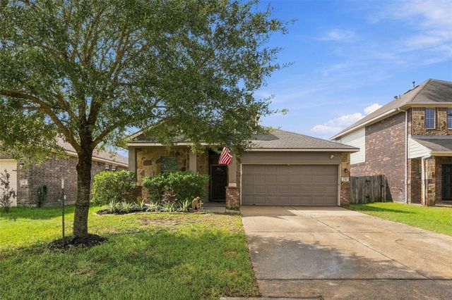 135 Piney Pathway — Magnolia Ridge