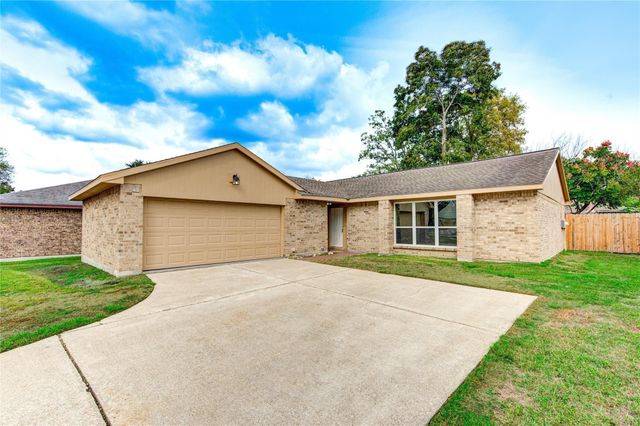 328 Meadow Wood Ct Ct — Meadow Bend 2