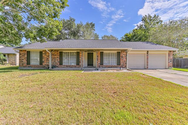 1104 Lost River Dr — Wilderness Trails