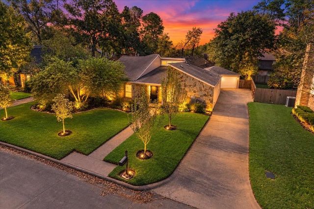 2214 Lakeville Dr — Woodland Hills Village