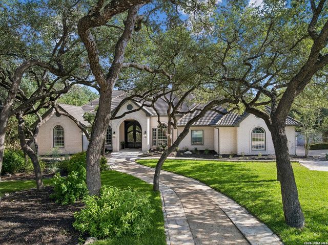 327 Pagoda Oak — SHAVANO CREEK