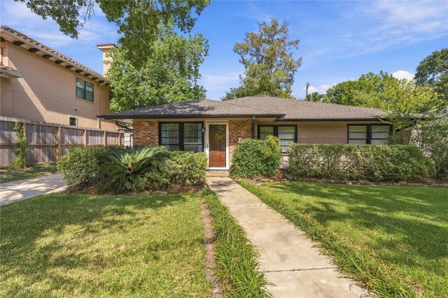 4612 Evergreen St — Cedar Oaks