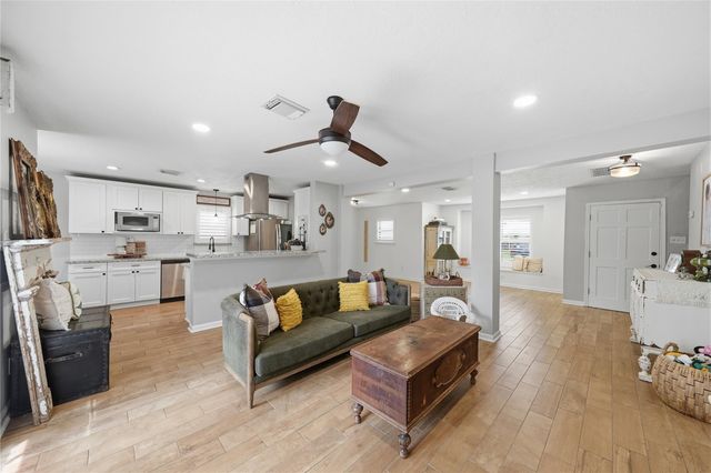 3037 Longwood Ln — Shadowland 2