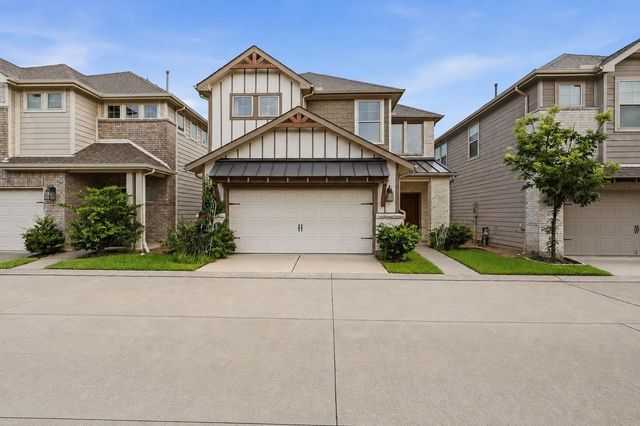 4028 Starbright St — Oak Forest Manor