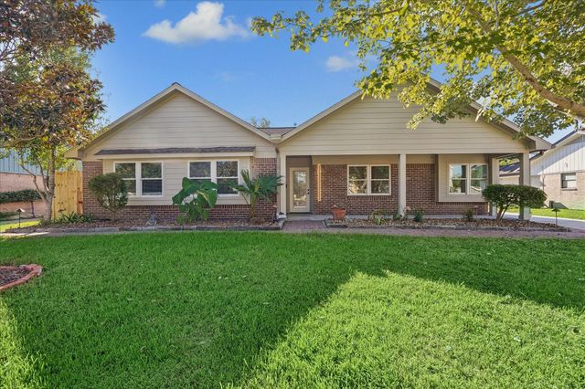 1802 San Sebastian Ln — Nassau Bay Sec 06