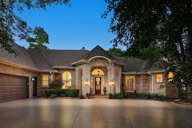 50 Eagle Ter — Wdlnds Village Cochrans Cr 22