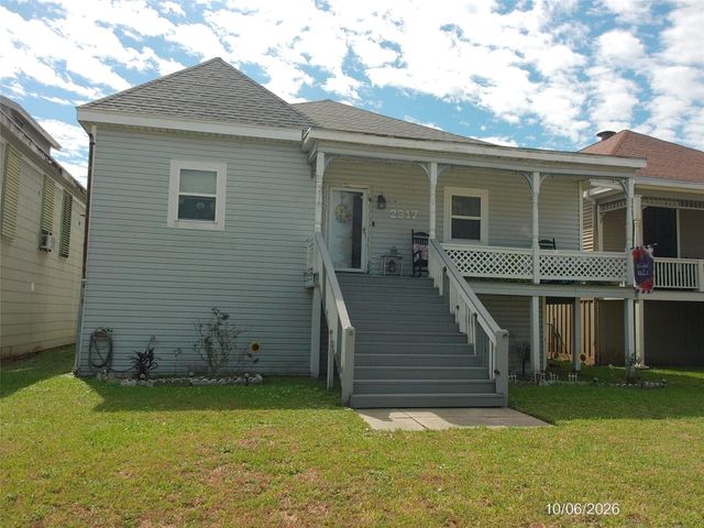 2917 Avenue P 1/2 — Galveston Outlots