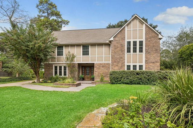 2703 Oak Glade Dr — Hunters Ridge Village