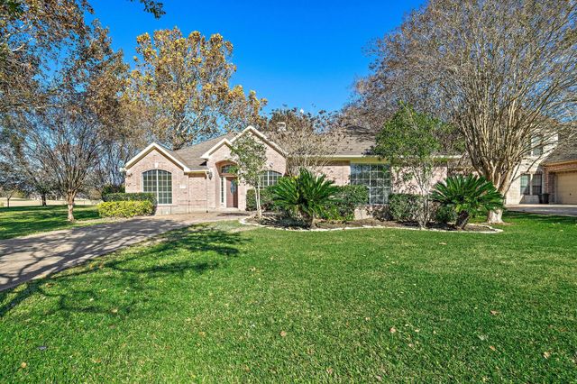 4602 Weston Dr — Weston Lakes Sec 7