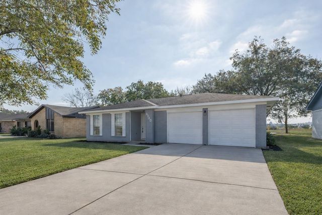 3120 Royal St — Kings Colony