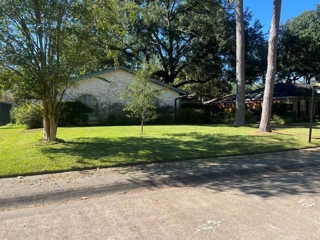 10031 Briar Rose Dr — Briargrove Park Sec 01