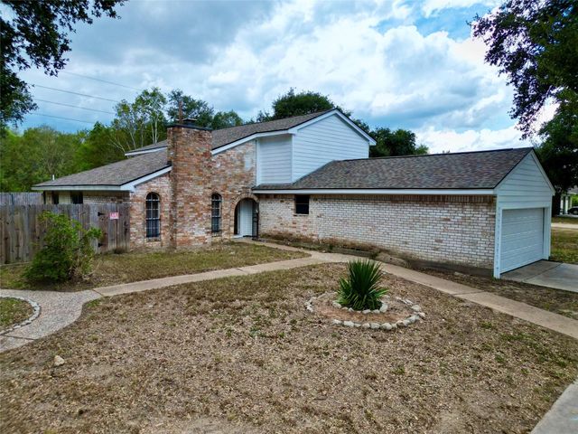 10203 Heather Hill Dr — Northwest Park Sec 01