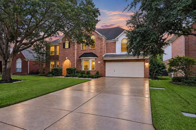 2315 Centerbrook Ln — Kelliwood Enclave