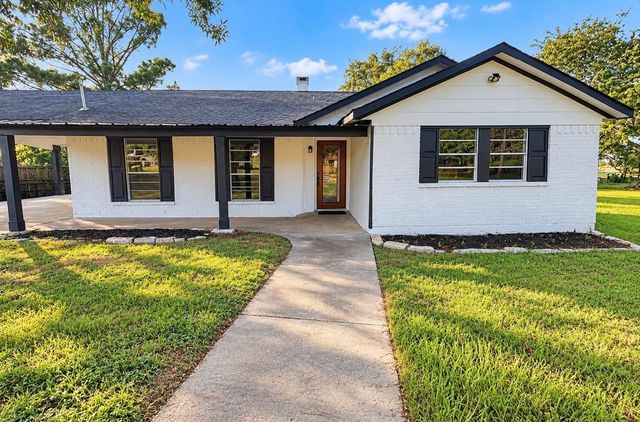 4306 Pine Meadow Dr — G A Wetz