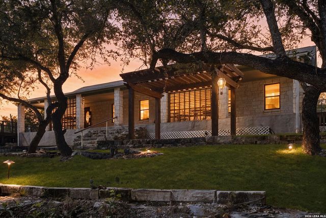 31051 Elise Ann — RIM ROCK RANCH