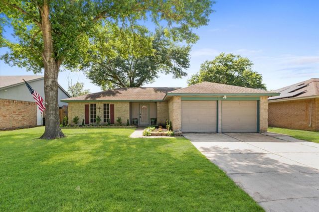 11227 Verlaine Dr — Bonaire Sec 01 R/P
