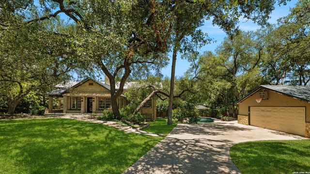 601 Castano Ave — ALAMO HEIGHTS