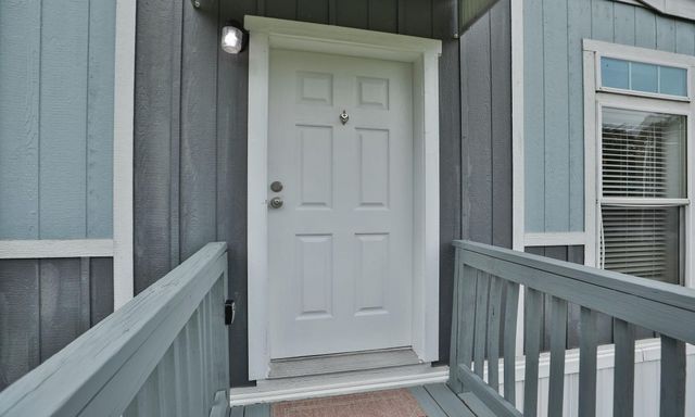 3010 Pansy St — Golden Acres Annex