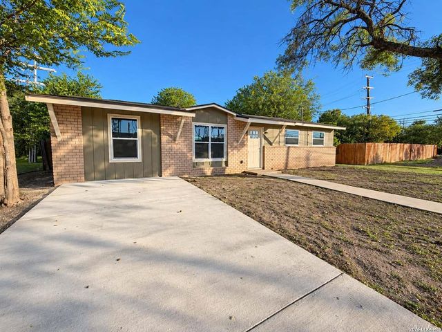305 W AVIATION BLVD — NORTHVIEW