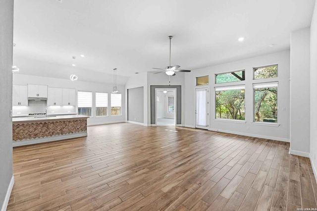 110 STABLEWOOD CT — REGENT PARK