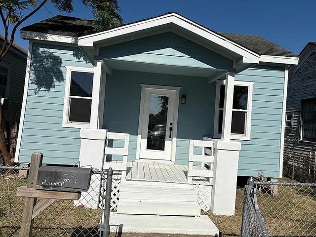 3122 Avenue M 1/2 — Galveston Outlots