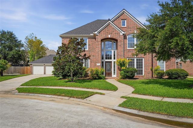 907 Colorado Springs Ct — SPRING LAKES