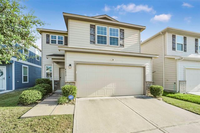 4619 Prairie Chase Dr — Retreat at Champions Landing
