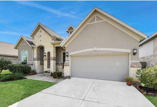 2215 Keystone Ridge Ln — Walnut Creek Sec 18