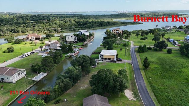 211 Rue Orleans St — Pointe Royale Sec