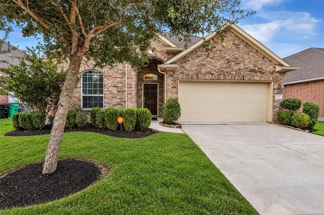 6515 Hunters Trace Ln — Hunters Crk Sec 3