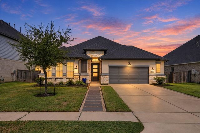 1607 Pepper Grove Lane — Young Ranch