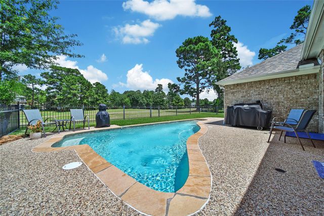 18510 Bluewater Cove Dr — Walden On Lake Houston